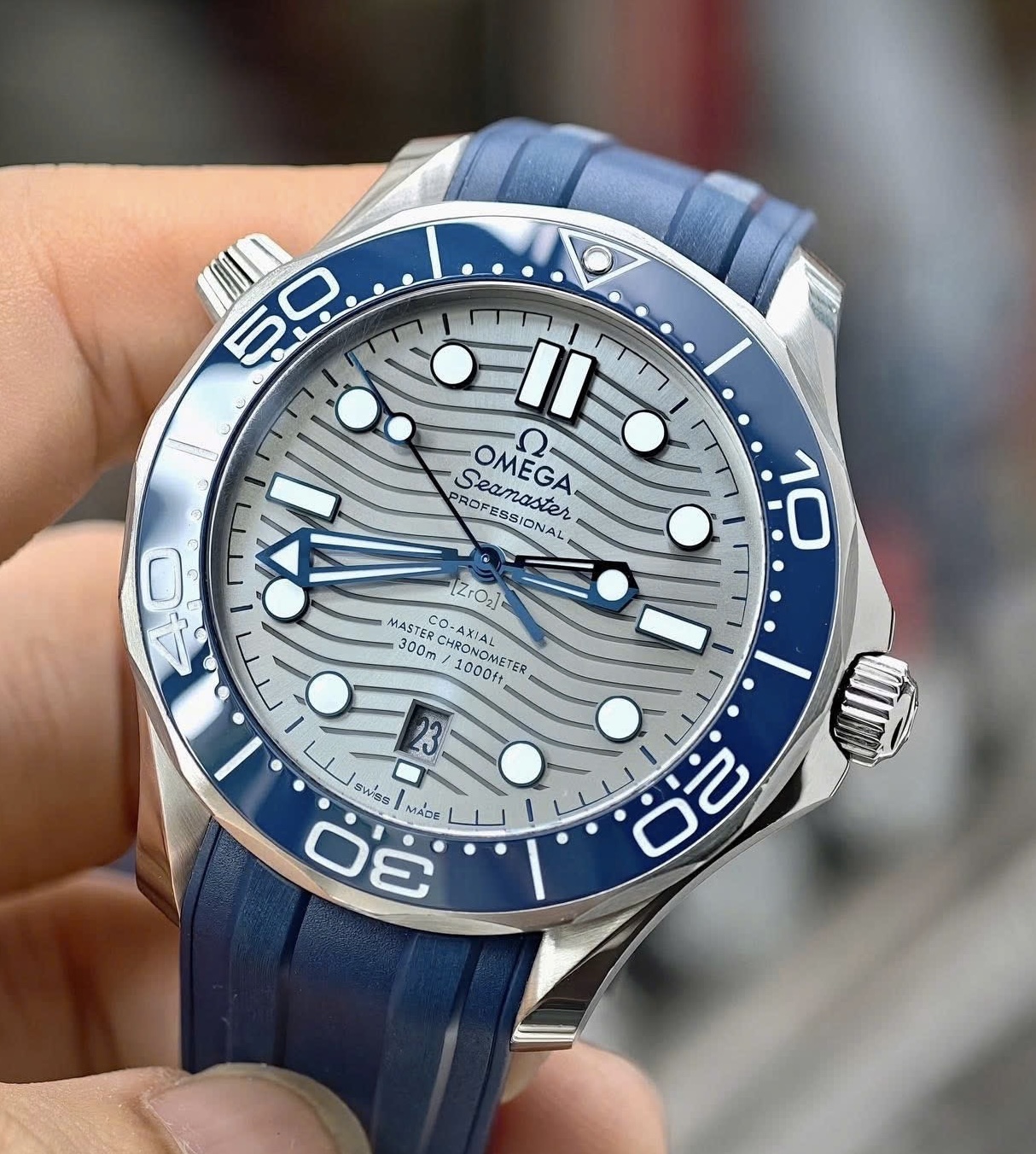 OMEGA Seamaster 8800 Diver 300 Professional, Ref: 210.32.42.20.06.001, Size 42mm, Like new fullbox