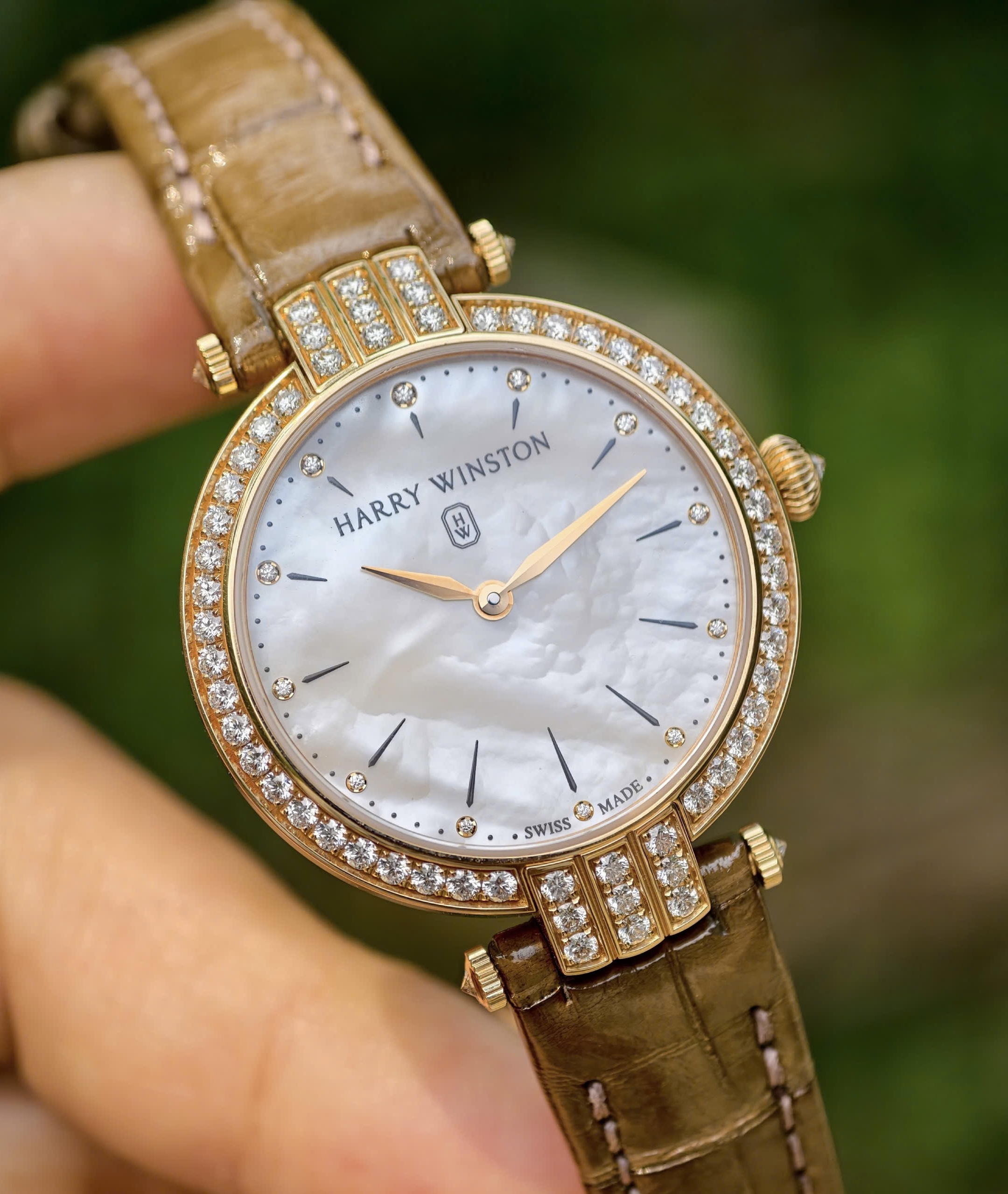 Harry Winston Lady Premier PRNQHM31RR001 MOP (khảm trai) trắng Diamonds Original, Vàng hồng đúc 18k nguyên khối, Kim Cương Thiên Nhiên Zin Hãng, Size 31mm, Like new có box