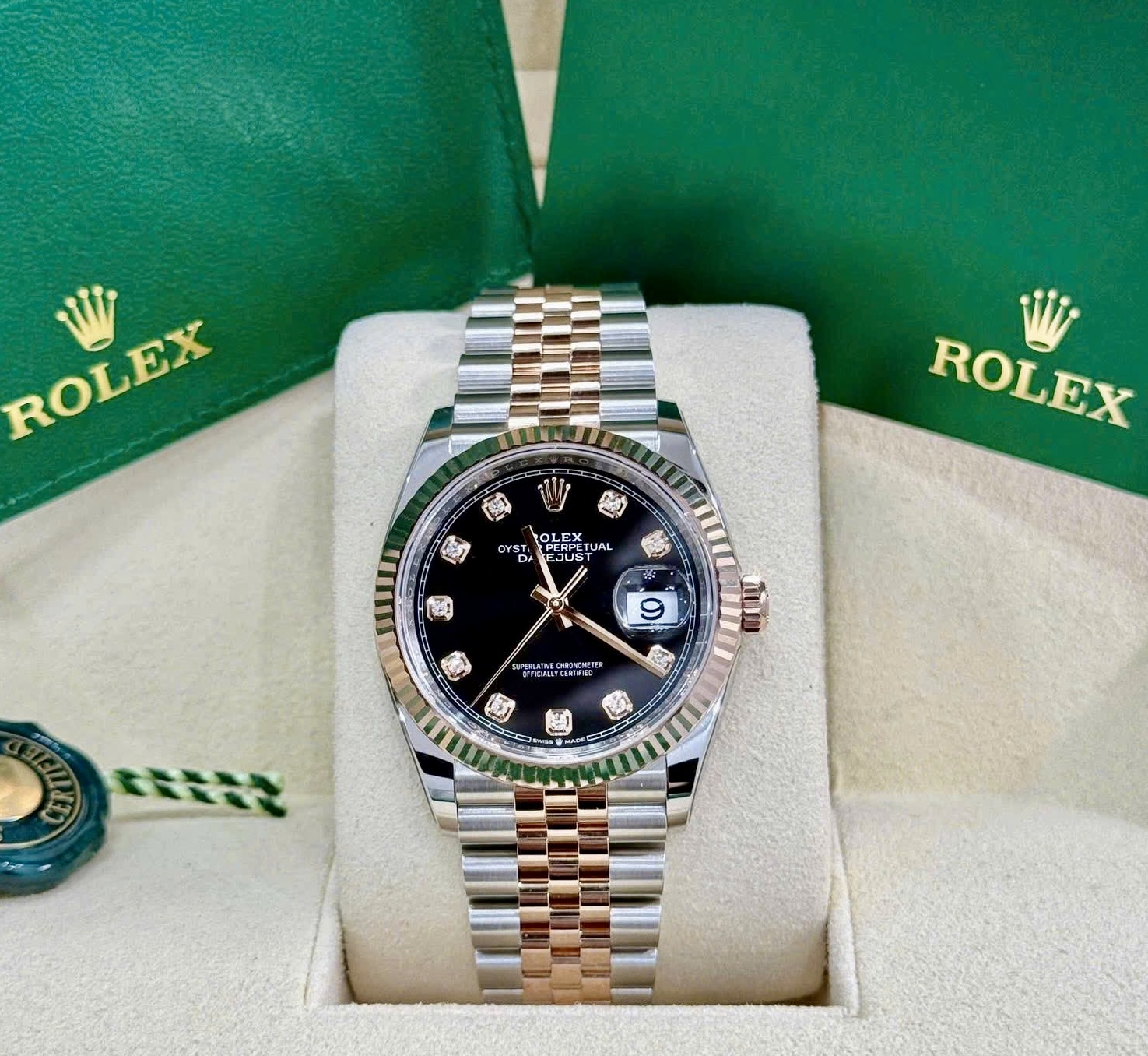 Rolex Datejust 126231 Black Diamonds, Demi Vàng hồng đúc 18k, Size 36mm, Like new fullbox date 2019
