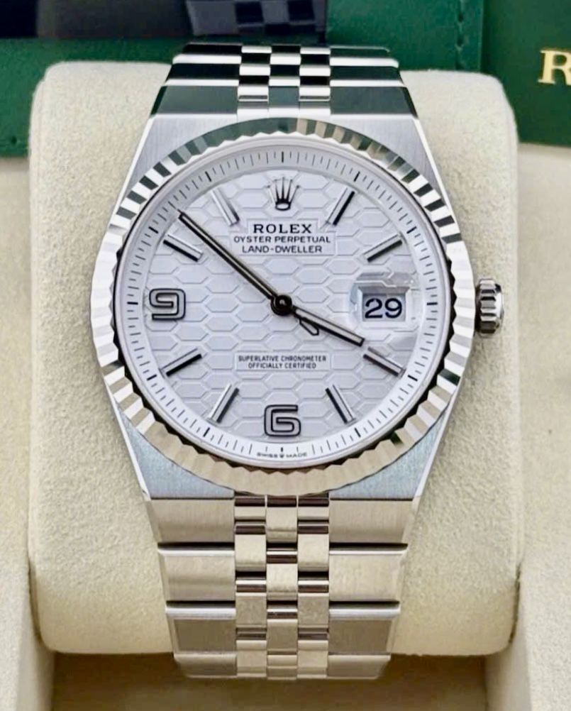 Cặp Rolex Land _Dweller 127234 (Size 36mm) & 127334 (Size 40mm), New fullbox 2026 (BHTC 2031)