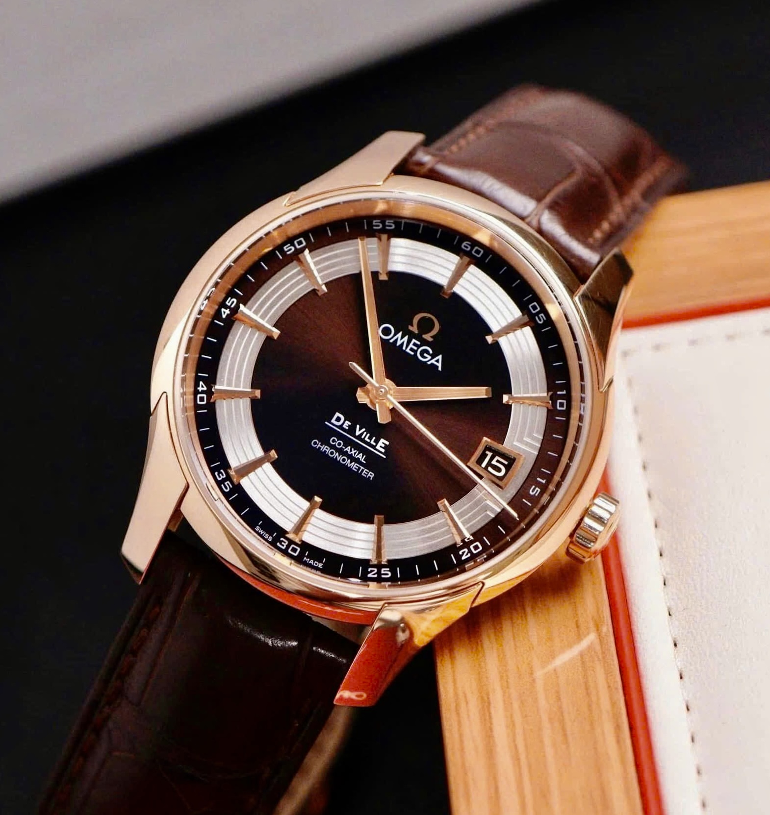OMEGA DeVille Hour Vision 8501 Chocolate, Ref: 431.63.41.21.13.001, Vàng hồng đúc 18k nguyên khối, Size 41mm, Like new fullbox date cao