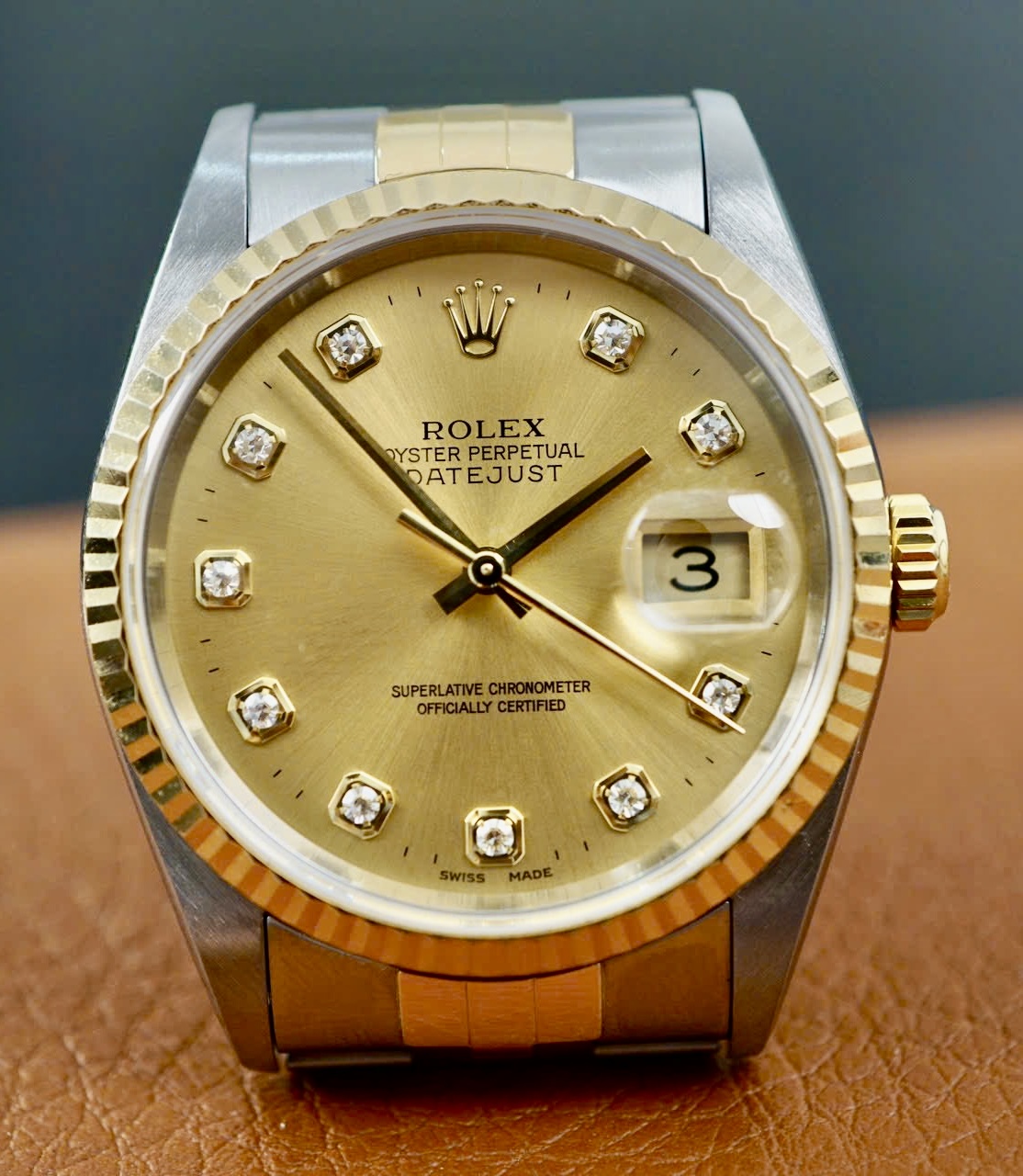 Rolex Datejust 16233 Champagne Big Diamonds, Demi Vàng đúc 18k, Size 36mm, Qua sd còn cứng đẹp