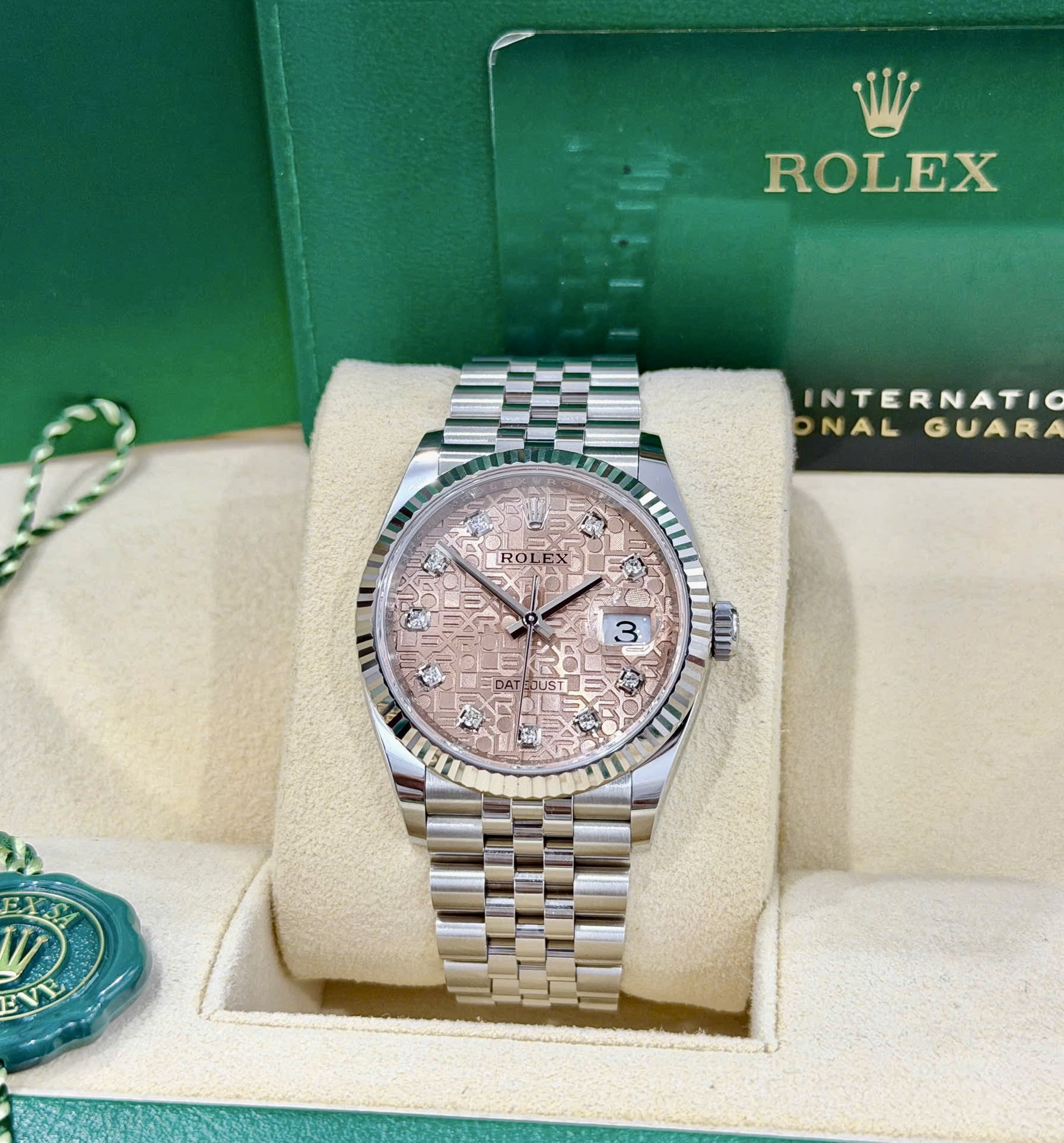 Rolex Datejust 126234 Vi Tính Cá Hồi, Size 36mm, Like new fullbox date khá cao 2022