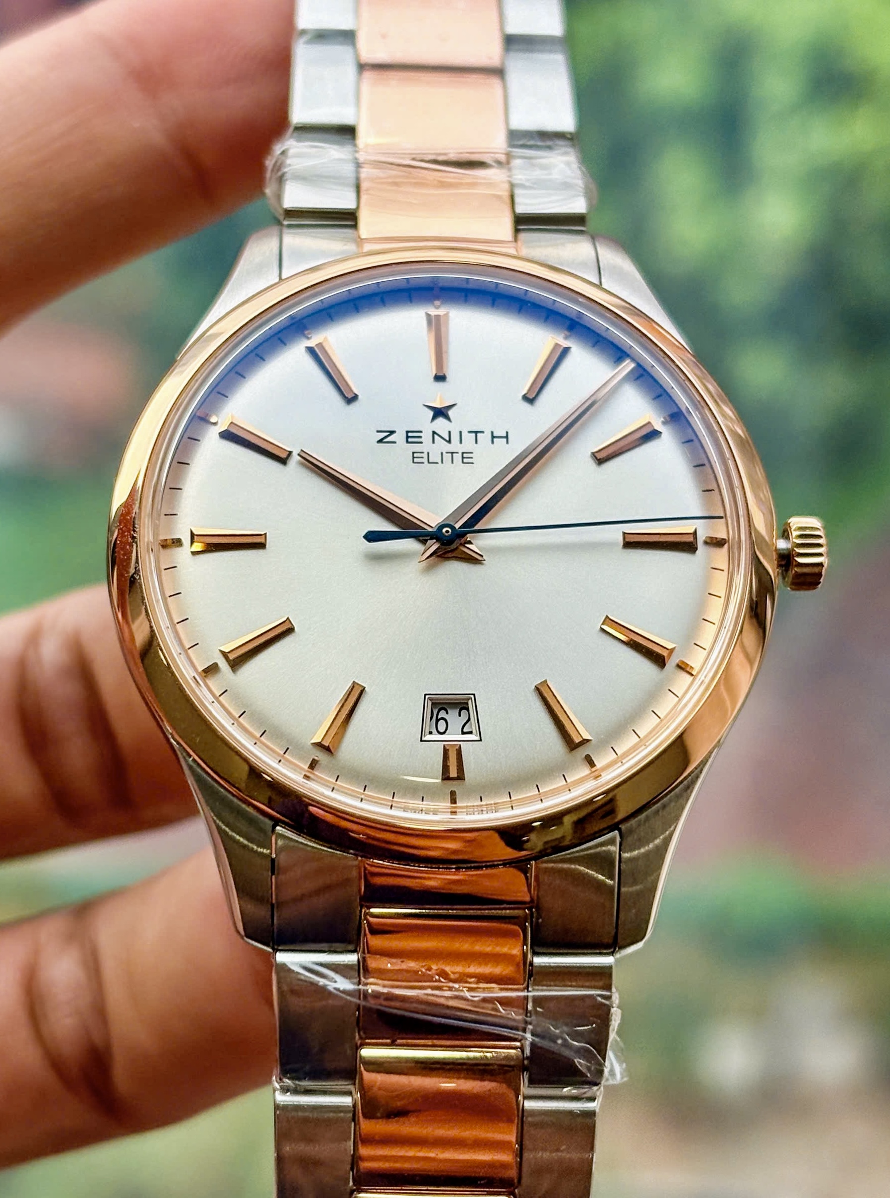 Zenith Captain Elite Central, Ref: 51.2020.670/01.M2020, Demi Vàng đúc 18k, Size 40mm, Like new fullbox